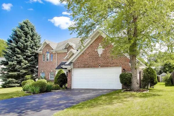 617 Nordic CT, Libertyville, IL 60048