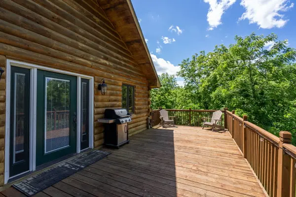 17 Deer Run RD, Orion, IL 61273