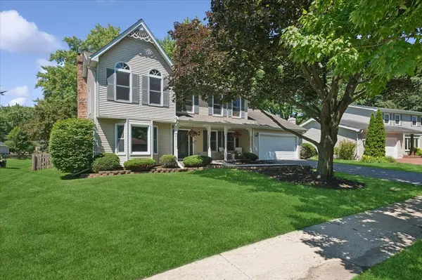 925 Manchester ST, Naperville, IL 60563