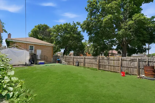 7201 S Sawyer AVE, Chicago, IL 60629