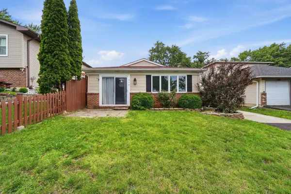536 Princeton DR, Bolingbrook, IL 60440