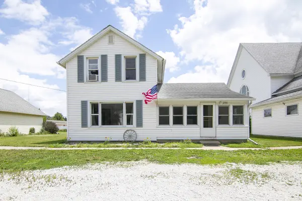 288 S Walnut ST, Chebanse, IL 60922