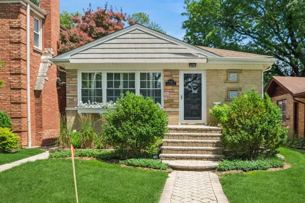 7085 N Mason AVE, Chicago, IL 60646