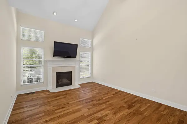 4740 Auvergne AVE #4740, Lisle, IL 60532
