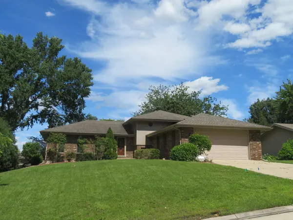 116 Crabapple LN, Morris, IL 60450