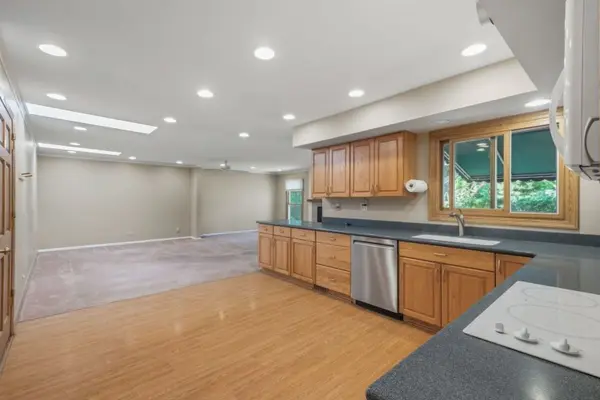 2769 Shannon RD, Northbrook, IL 60062