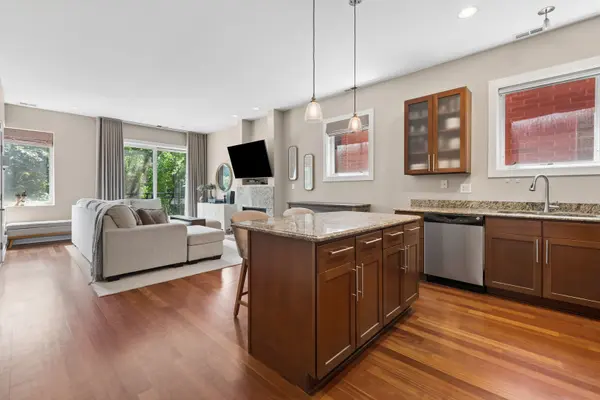 2310 W Wabansia AVE #2W, Chicago, IL 60647