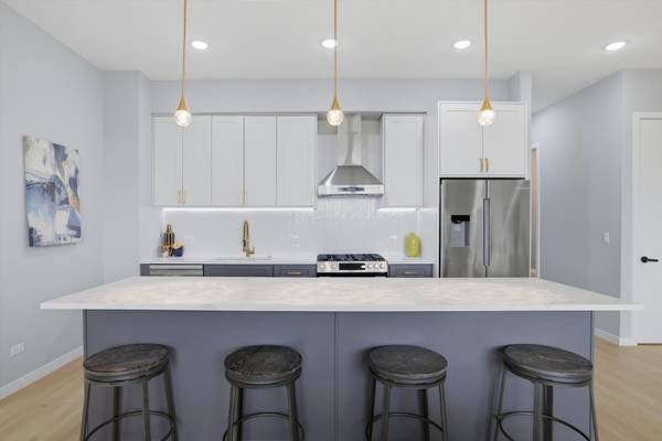 5830 N Lincoln AVE #3W, Chicago, IL 60659