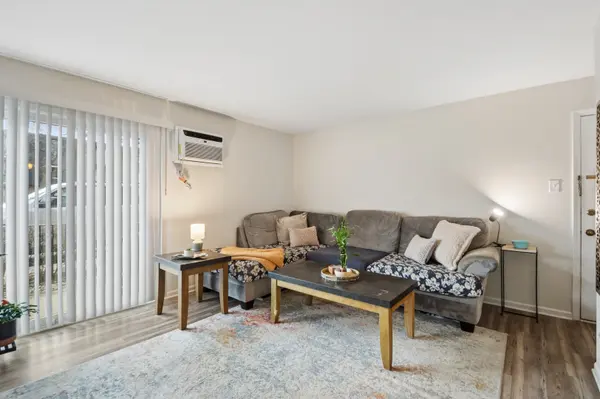 10820 Kilpatrick AVE #1SW, Oak Lawn, IL 60453