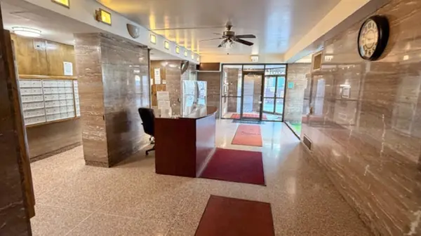 7337 S South Shore DR #131, Chicago, IL 60649