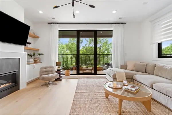 1644 W Diversey Pkwy #2, Chicago, IL 60614