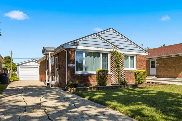 8940 S Utica AVE, Evergreen Park, IL 60805