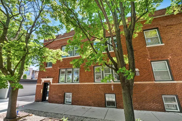 2315 W Waveland AVE #1, Chicago, IL 60618