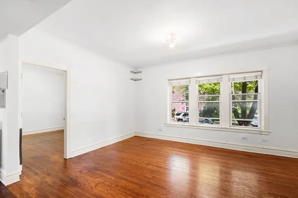 2315 W Waveland AVE #1, Chicago, IL 60618