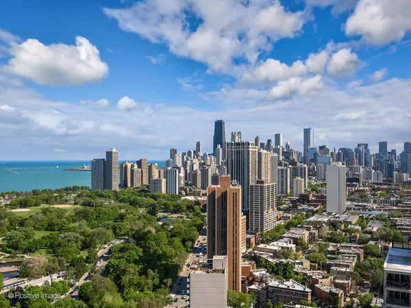 2020 N Lincoln Park West #38ML, Chicago, IL 60614