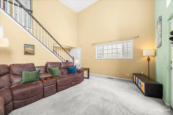 36 Townsend CIR, Naperville, IL 60565