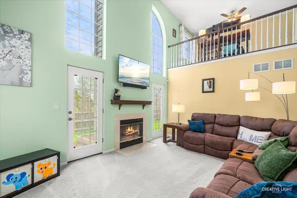 36 Townsend CIR, Naperville, IL 60565