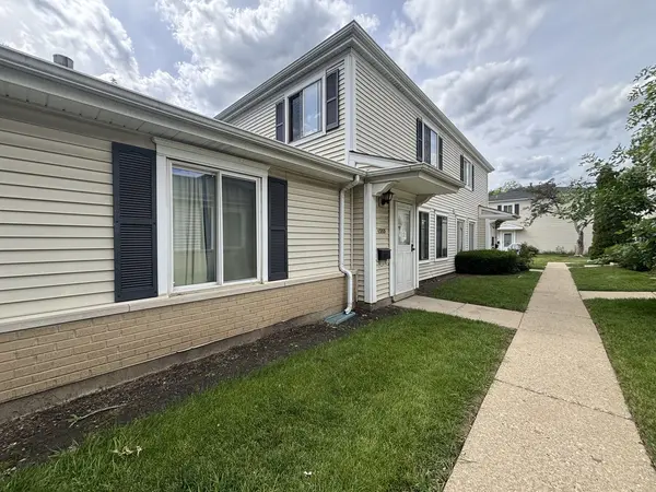 1353 Cove DR #207B, Prospect Heights, IL 60070