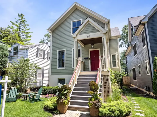 2121 Pioneer RD, Evanston, IL 60201