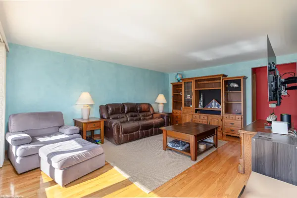 8410 Lawler AVE, Burbank, IL 60459