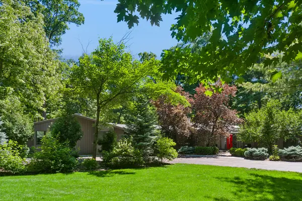 3035 Blackthorn RD, Riverwoods, IL 60015