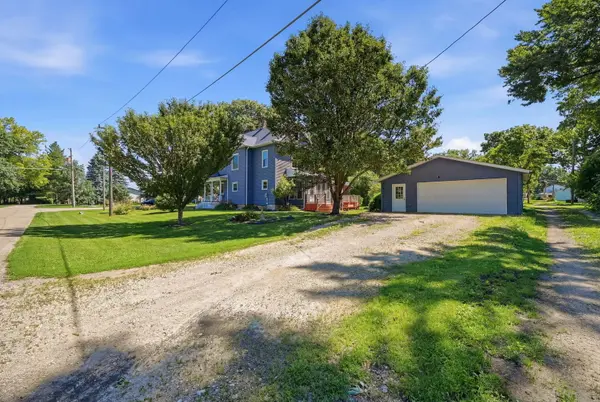210 Steward ST, Steward, IL 60553