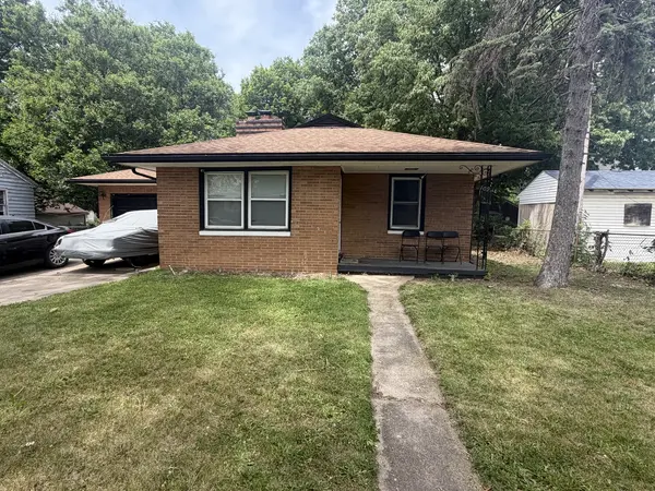 2109 W Millman ST, Peoria, IL 61605