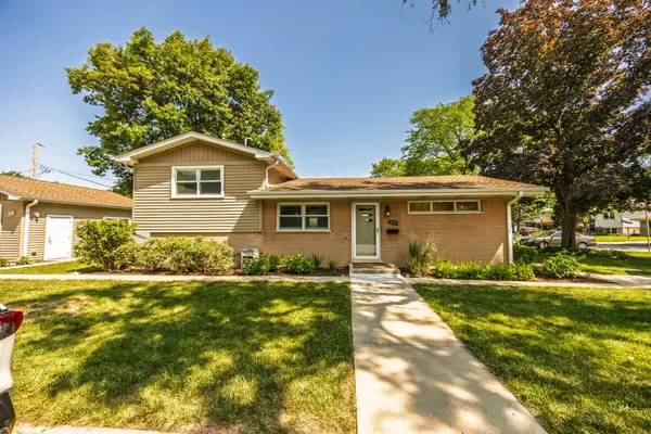 106 W Cedar ST,  Arlington Heights,  IL 60005