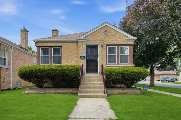 4000 Clarence AVE, Stickney, IL 60402