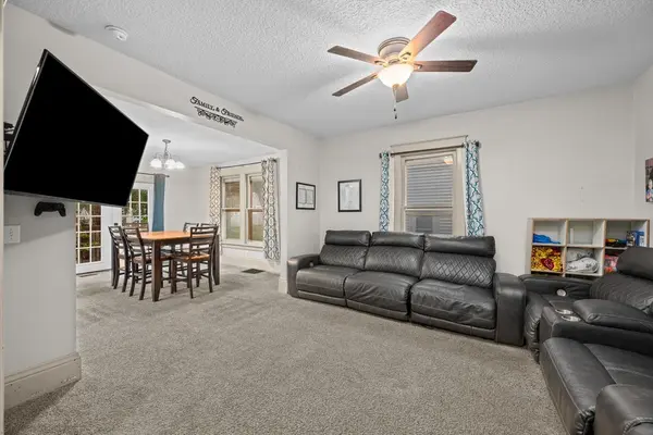506 E RUSHOLME ST, Davenport, IA 52803