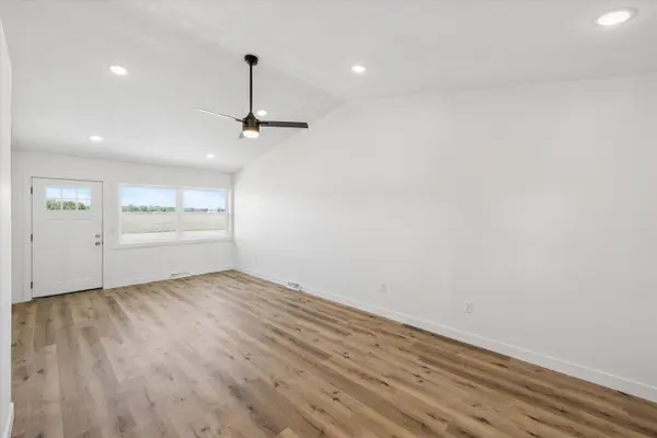 10167 Wolf RD, Geneseo, IL 61254