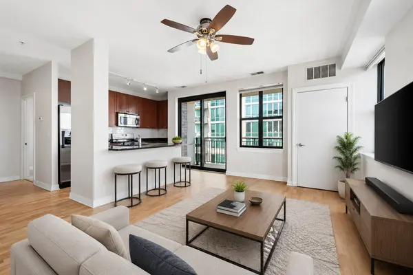 451 W Huron ST #1501, Chicago, IL 60654