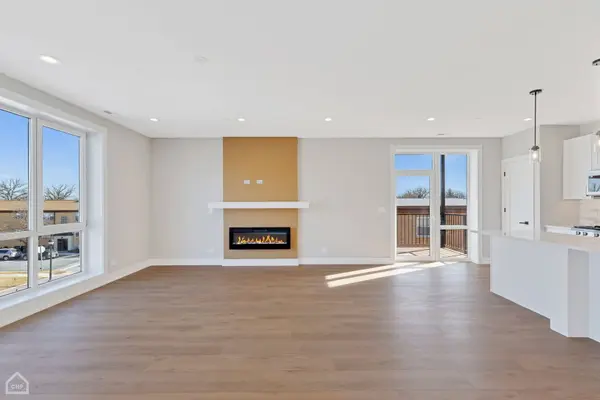 8631 W Grand AVE #4W, River Grove, IL 60171