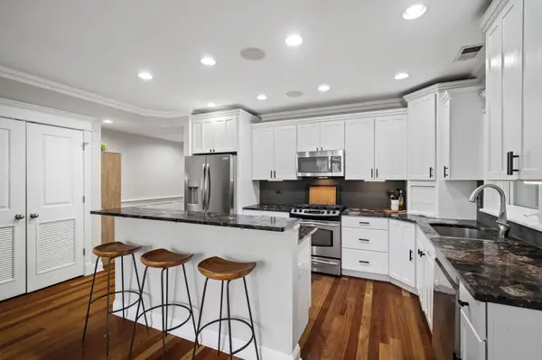 Address not disclosed, Chicago, IL 60618