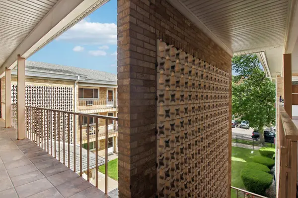 7206 W Wellington AVE #3D, Chicago, IL 60707