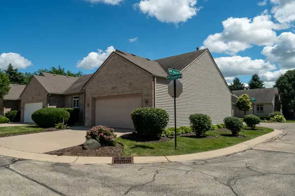 11417 Russell DR #1, Huntley, IL 60142
