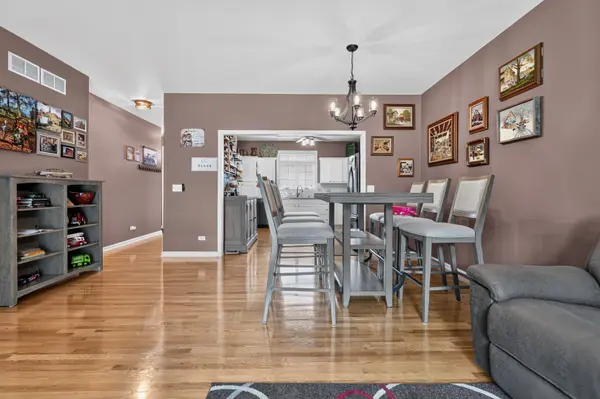 11417 Russell DR #1, Huntley, IL 60142