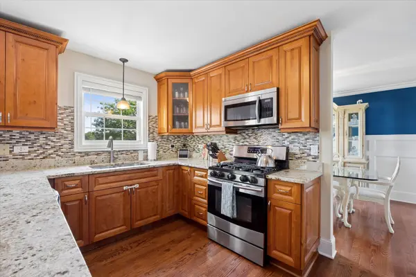 131 Wedgeport CIR, Romeoville, IL 60446