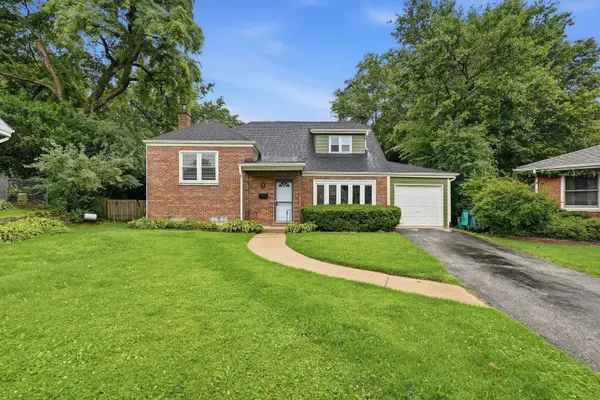 7 Park Road CT, Lombard, IL 60148
