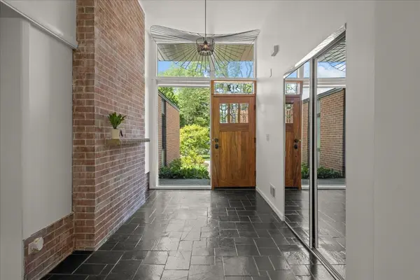 319 Hastings AVE, Highland Park, IL 60035