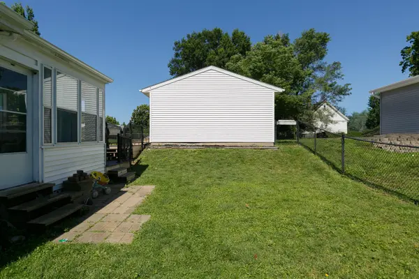 636 28th ST, Bettendorf, IA 52722