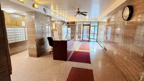 7337 S South Shore DR #529, Chicago, IL 60649