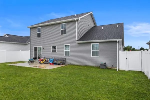 7 Kirby CIR, Monticello, IL 61856