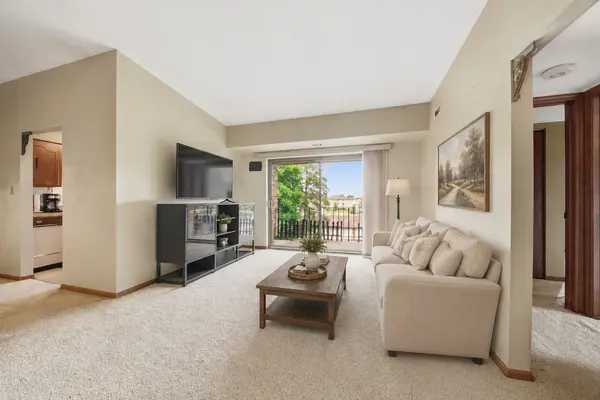 13935 Laramie AVE #220, Crestwood, IL 60418