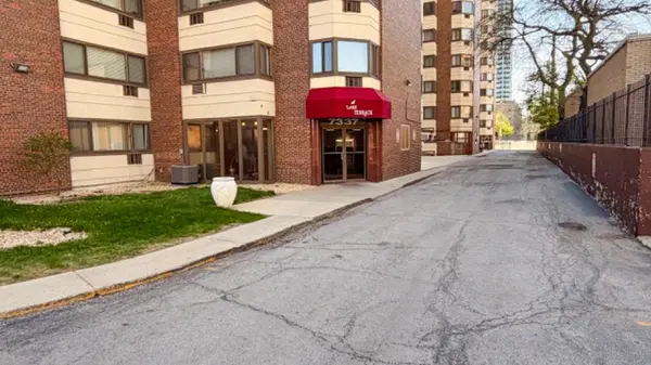 7337 S South Shore DR #1004, Chicago, IL 60649