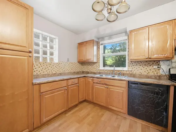 6434 N Kimball AVE, Lincolnwood, IL 60712