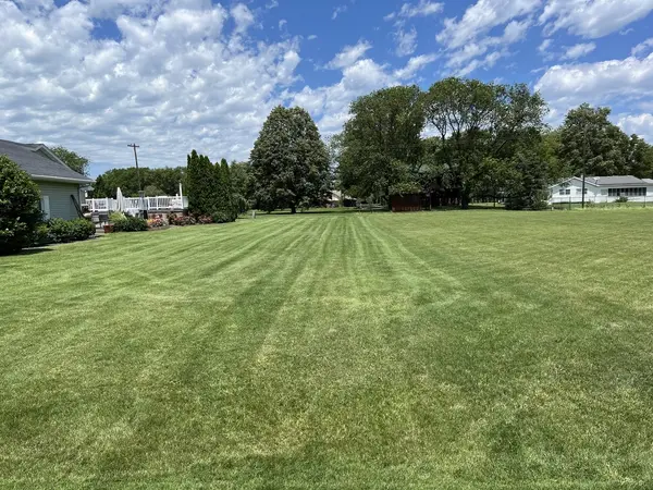 314 Kellerhal DR, Cissna Park, IL 60924