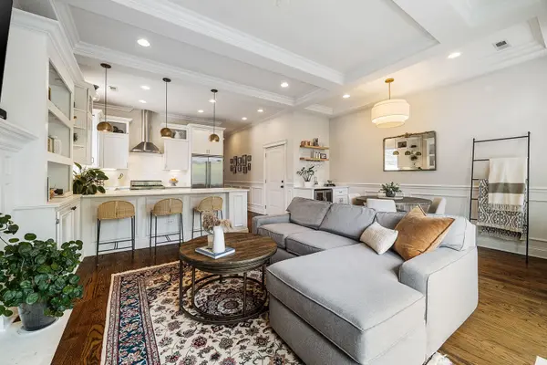 3748 N Damen AVE #3S, Chicago, IL 60618
