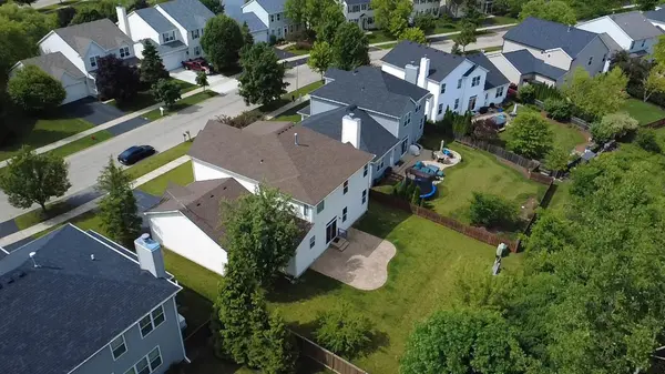 2314 Trailside LN, Wauconda, IL 60084