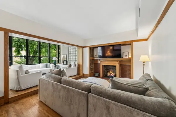 2736 N Mildred AVE #2, Chicago, IL 60614